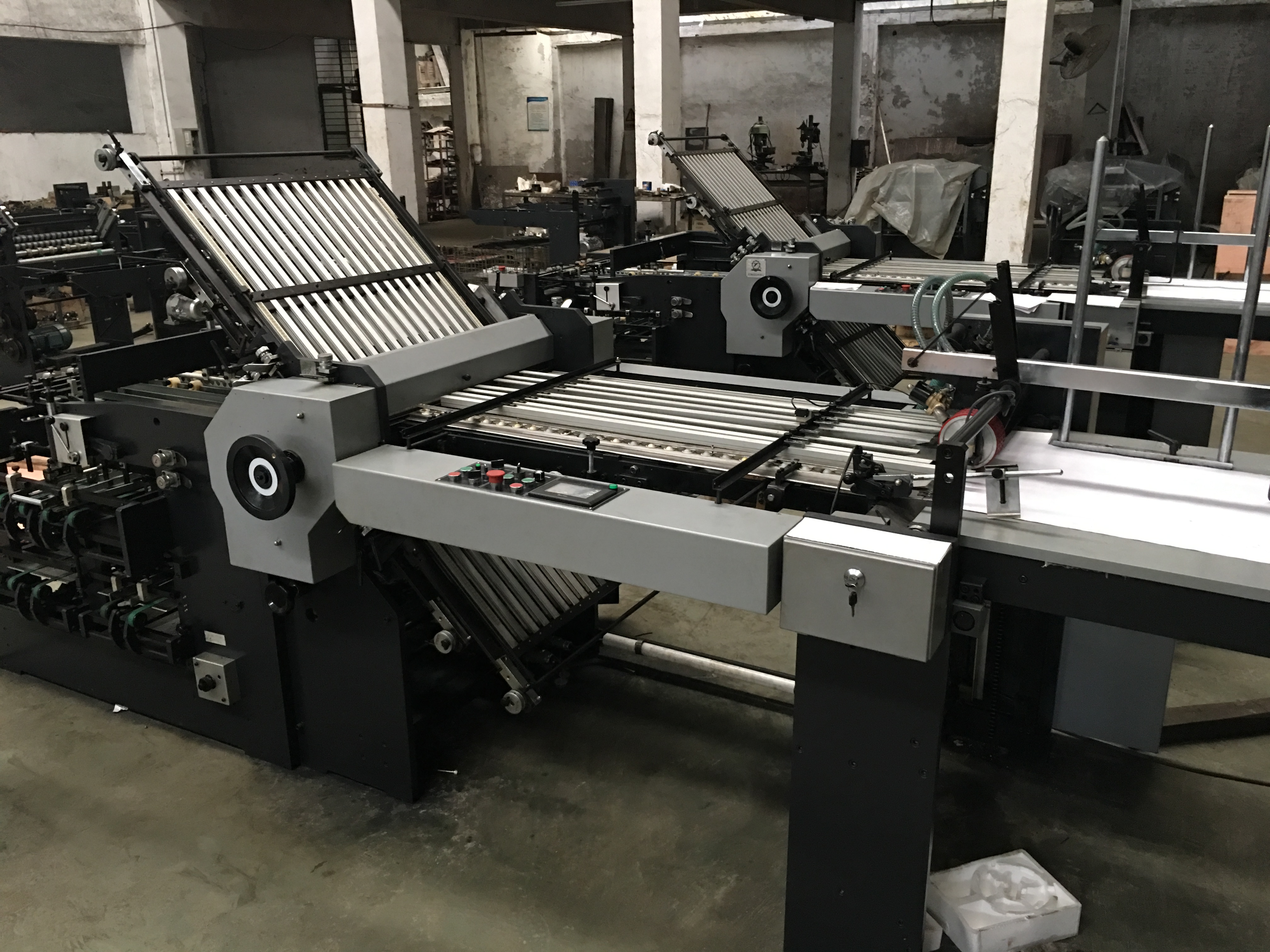 ماشین اتوماتیک ماشین تاشو برای استفاده از صنعت چاپ
