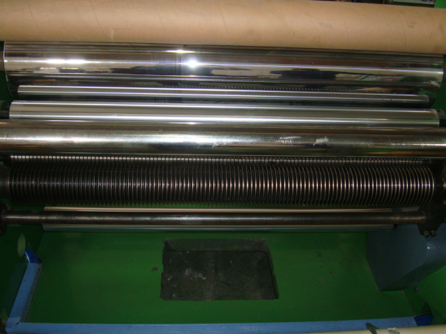 رول کاغذ PVC فیلم برش فویل آلومینیومی دستگاه برش برش به عرض کوچک 5 میلی متر